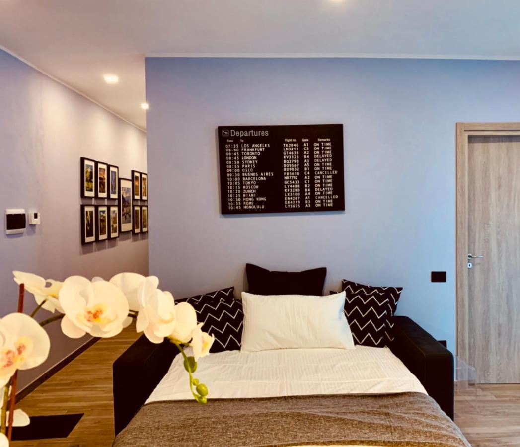 La Tana Del Ludo Apartment บาเวโน ภายนอก รูปภาพ