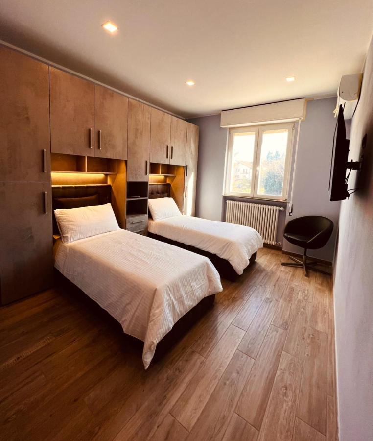 La Tana Del Ludo Apartment บาเวโน ภายนอก รูปภาพ