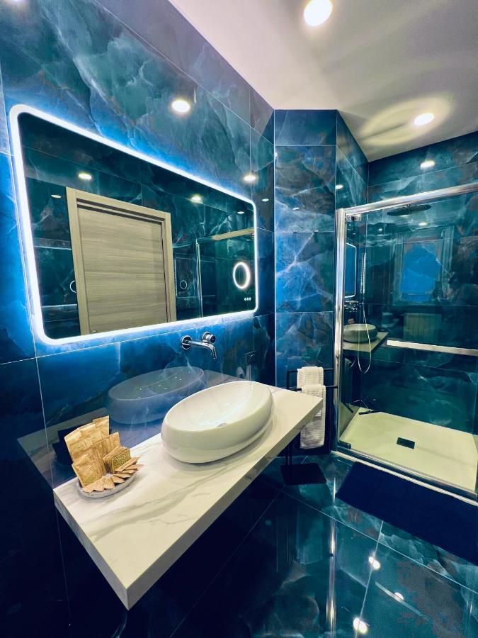 La Tana Del Ludo Apartment บาเวโน ภายนอก รูปภาพ