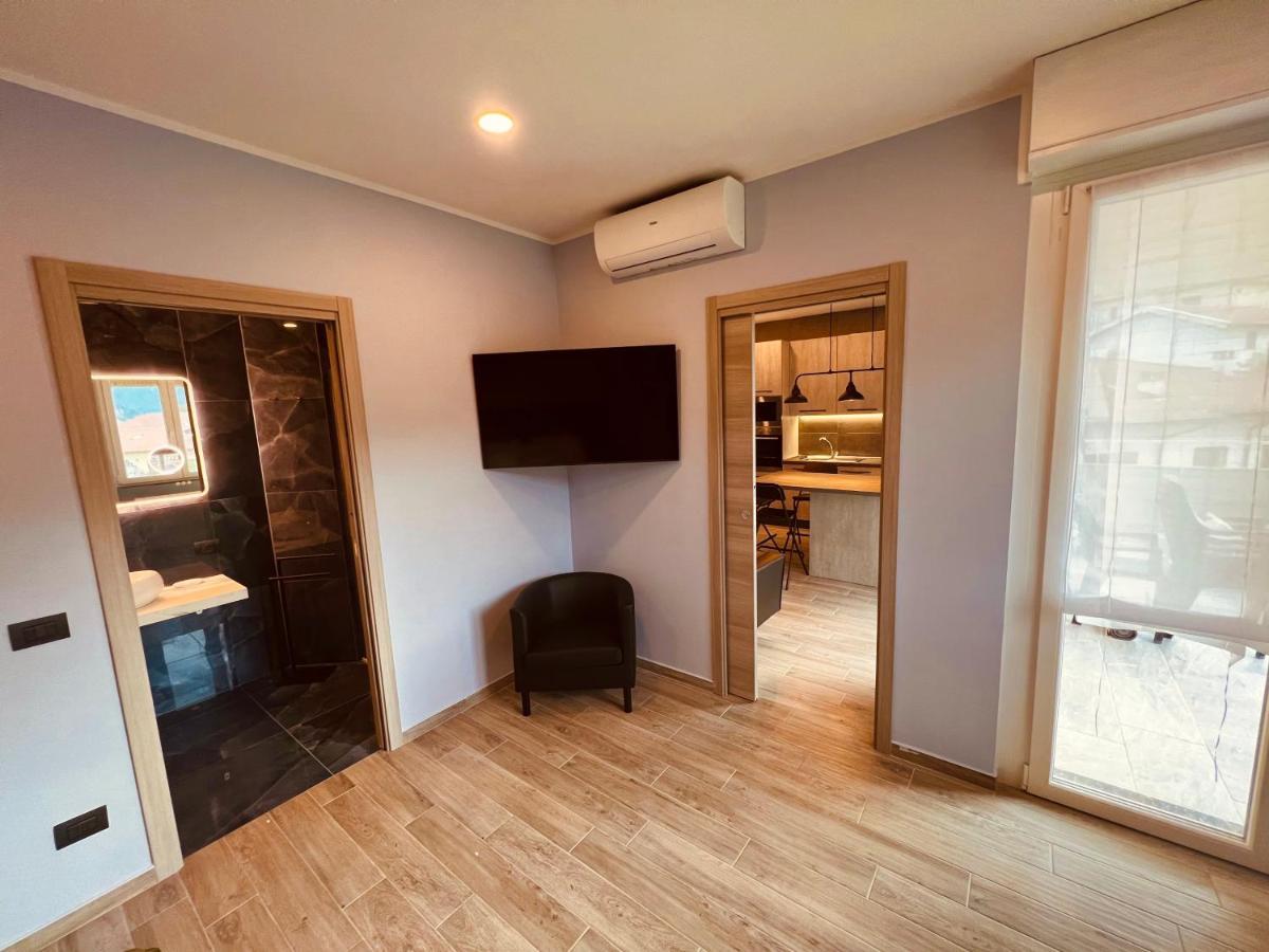 La Tana Del Ludo Apartment บาเวโน ภายนอก รูปภาพ